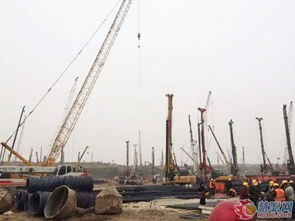 北京新機場現(xiàn)場 工程機械熱火朝天施工忙
